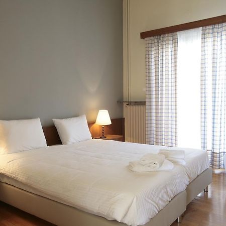 Hotel Theoxenia Loutráki Extérieur photo
