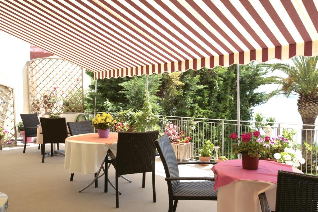 Hotel Theoxenia Loutráki Extérieur photo