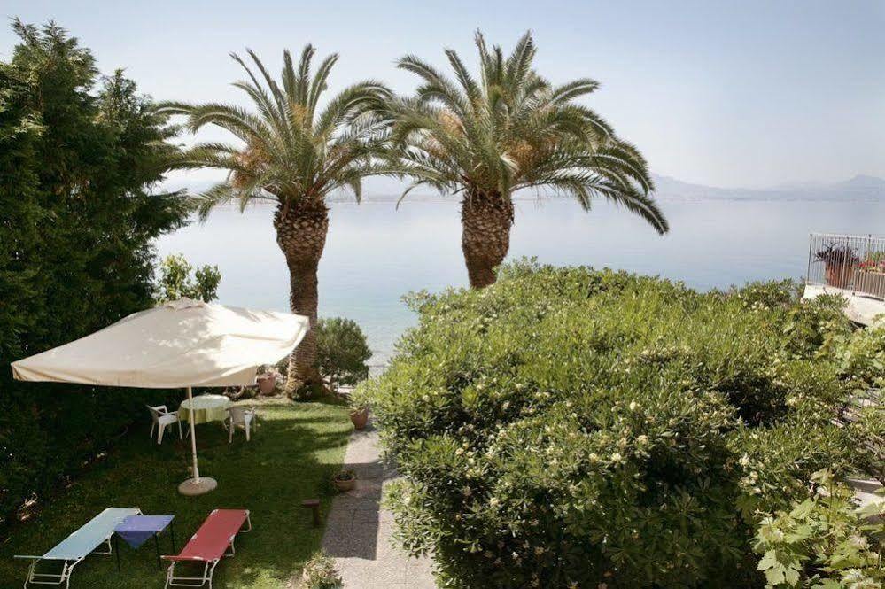 Hotel Theoxenia Loutráki Extérieur photo