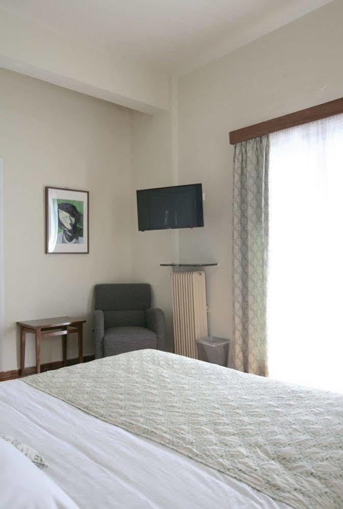 Hotel Theoxenia Loutráki Extérieur photo